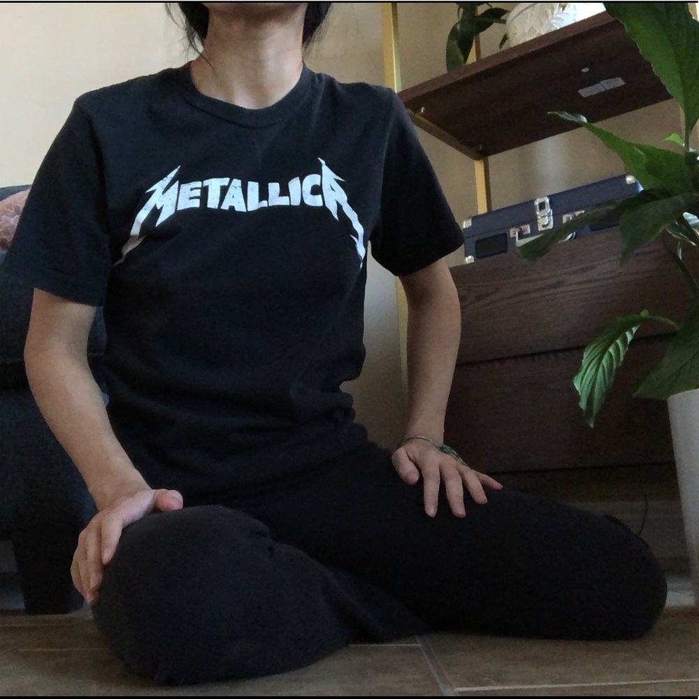 metallica tee 🕯